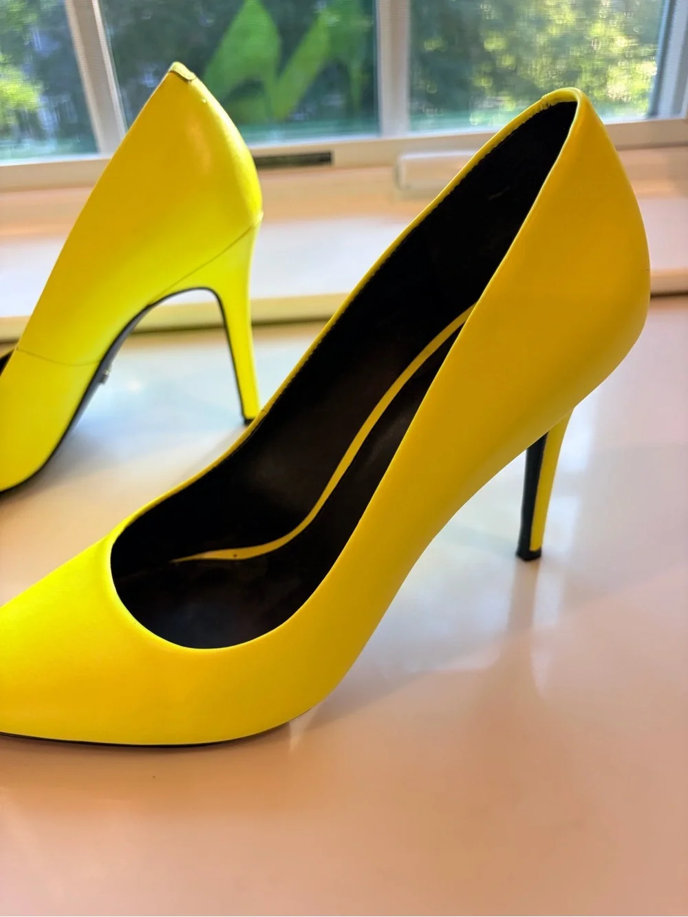 MICHAEL Michael Kors sleek pointed